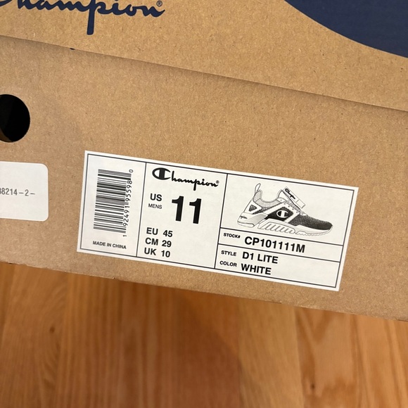 Champion D1 Lite Shoe in White - Picture 12 of 12